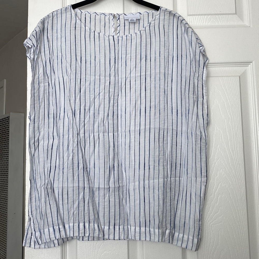 Liz Claiborne Large Top